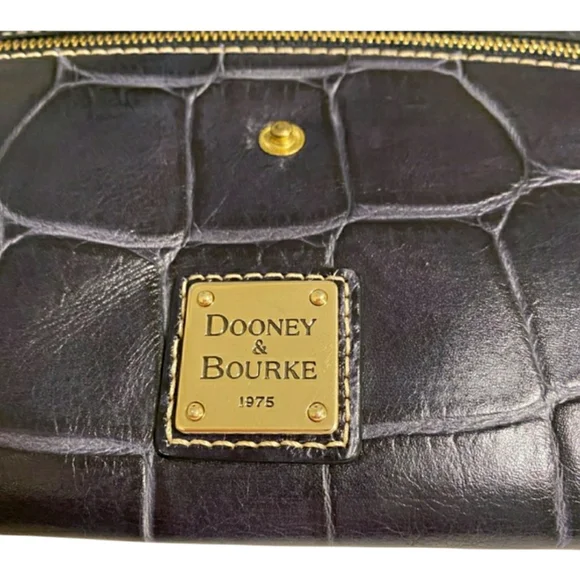 Dooney & Bourke Dennison Croc-Embossed Flap Clutch / Shoulder Bag (Dark Navy) - Picture 5 of 10